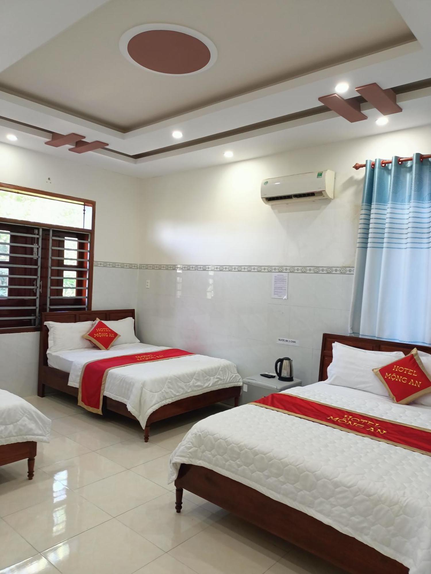 Khach San Mong An Hotel Vĩnh Hy Eksteriør billede